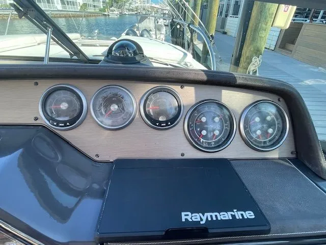 2016 Sea Ray Sundancer 310