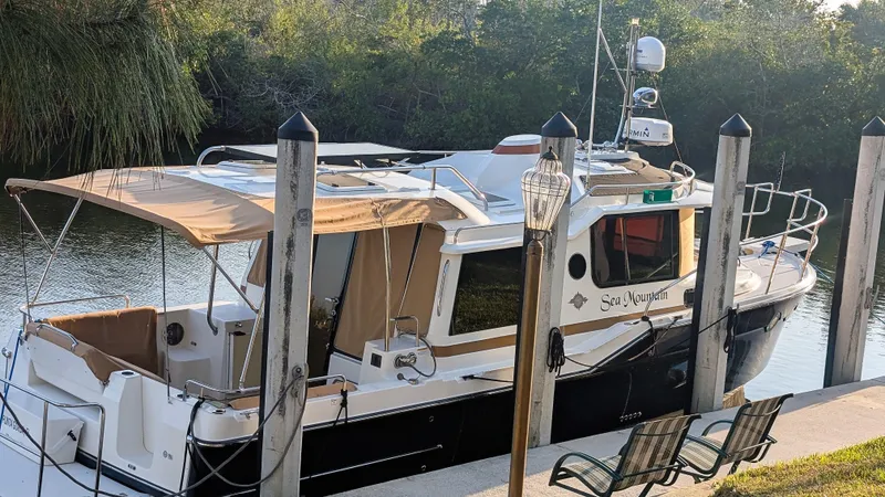 2017 Ranger Tugs R-29 S