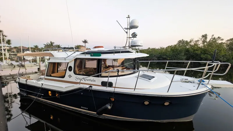 2017 Ranger Tugs R-29 S