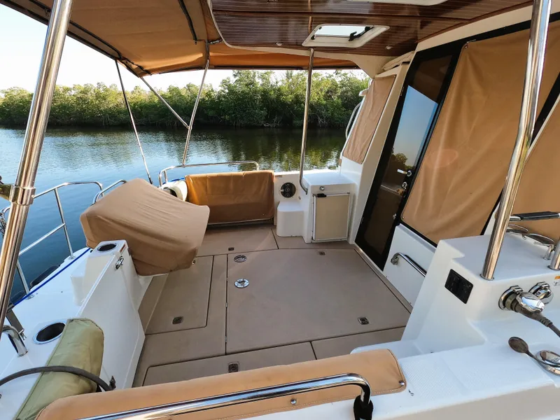 2017 Ranger Tugs R-29 S