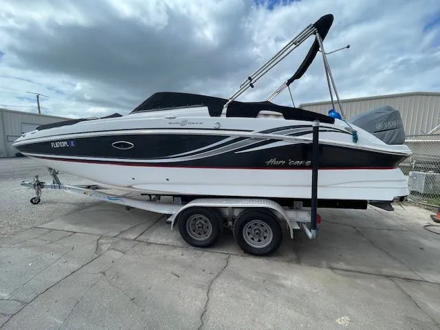 2013 Hurricane 24 Sundeck
