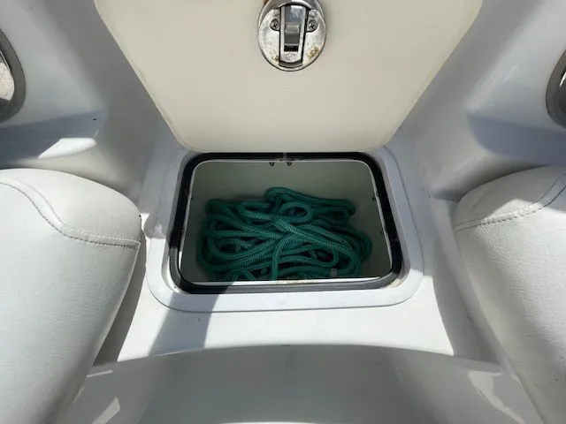 2013 Hurricane 24 Sundeck