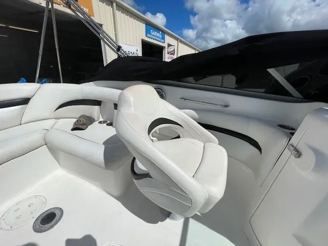 2013 Hurricane 24 Sundeck