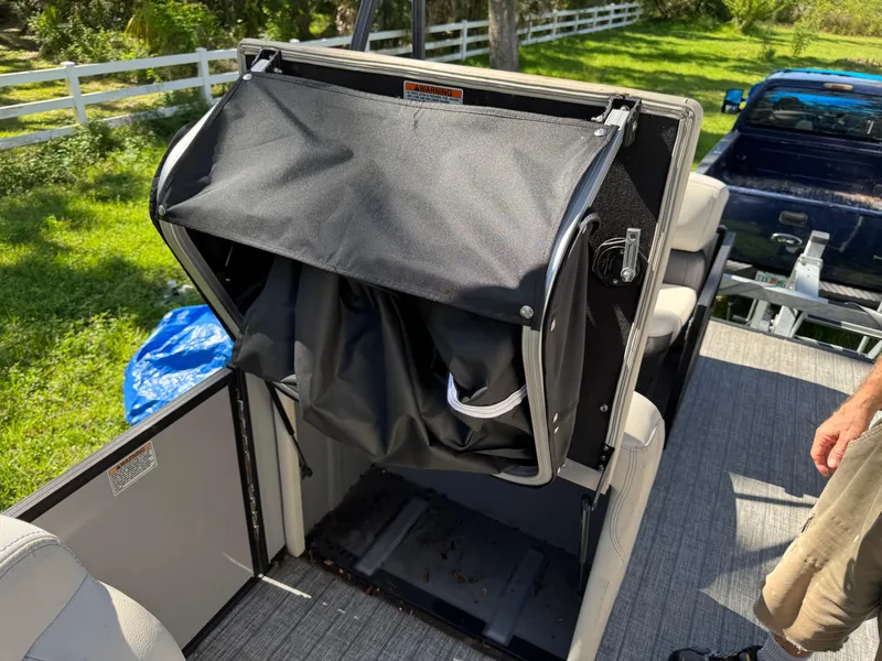 2022 Starcraft Smoker SLS 3Q