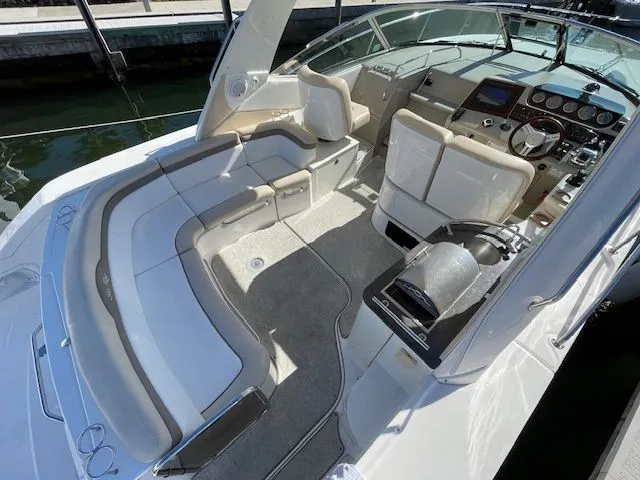 2012 Sea Ray Sundancer 370