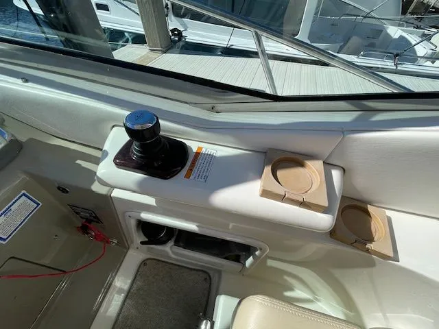 2012 Sea Ray Sundancer 370