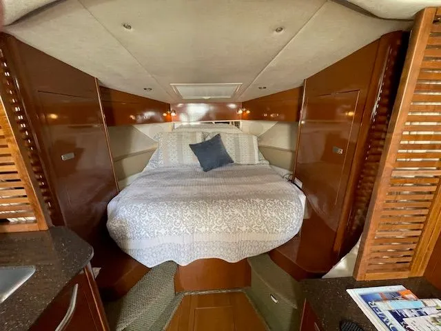 2012 Sea Ray Sundancer 370