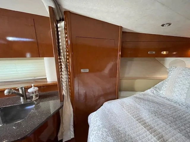 2012 Sea Ray Sundancer 370