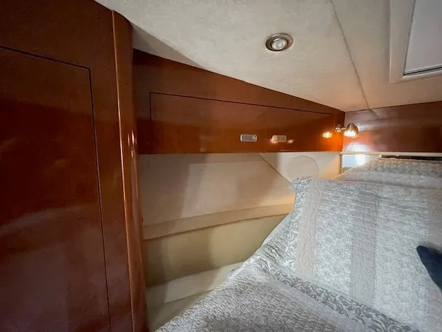 2012 Sea Ray Sundancer 370