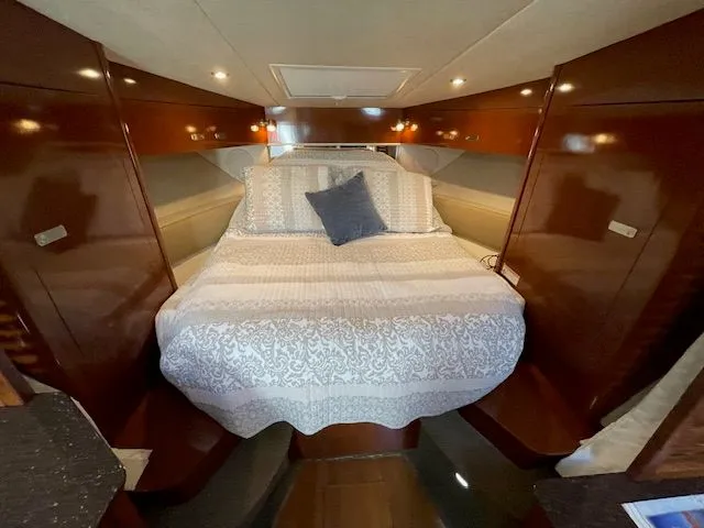 2012 Sea Ray Sundancer 370