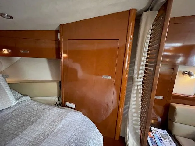 2012 Sea Ray Sundancer 370
