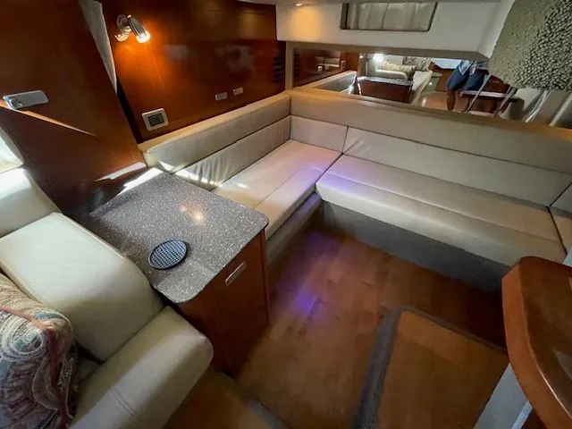 2012 Sea Ray Sundancer 370