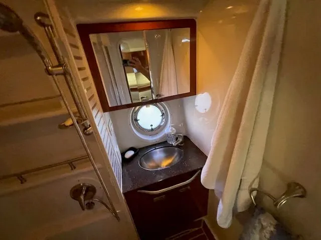 2012 Sea Ray Sundancer 370