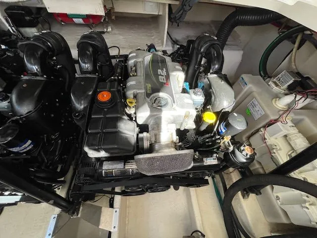 2012 Sea Ray Sundancer 370