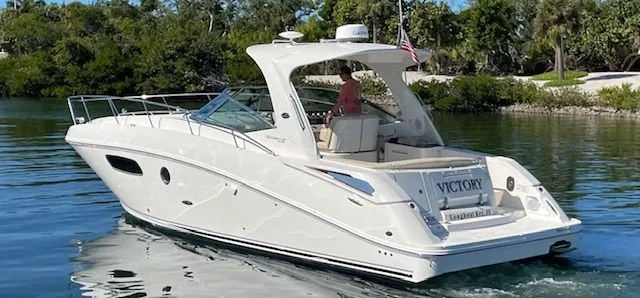 2012 Sea Ray Sundancer 370