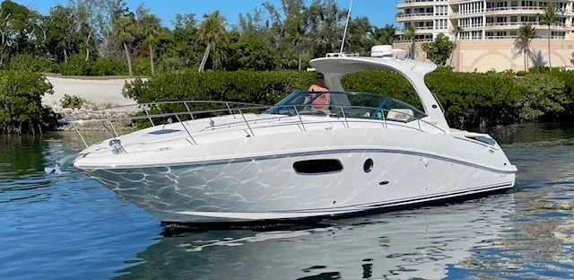 2012 Sea Ray Sundancer 370