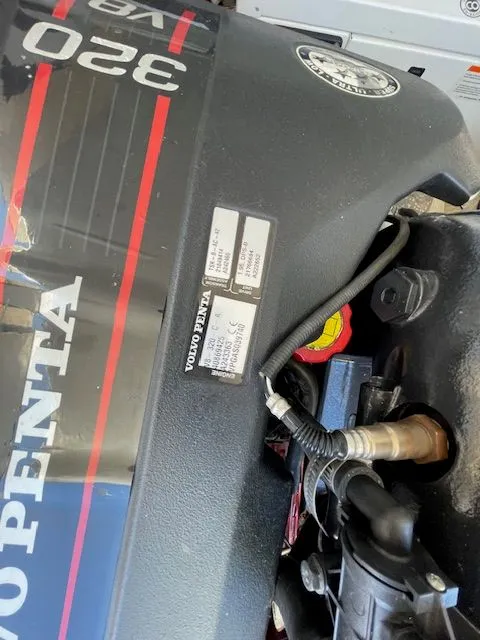 Volvo Penta 320 V8 engine in Regal 3550 Cuddy boat, year 2014.