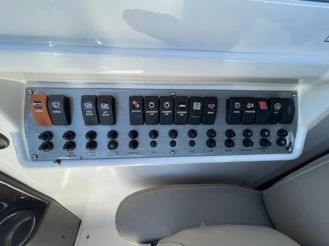 Control panel of a 2014 Regal 3550 Cuddy boat.