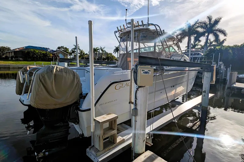 2008 Glacier Bay 2670 Isle Runner
