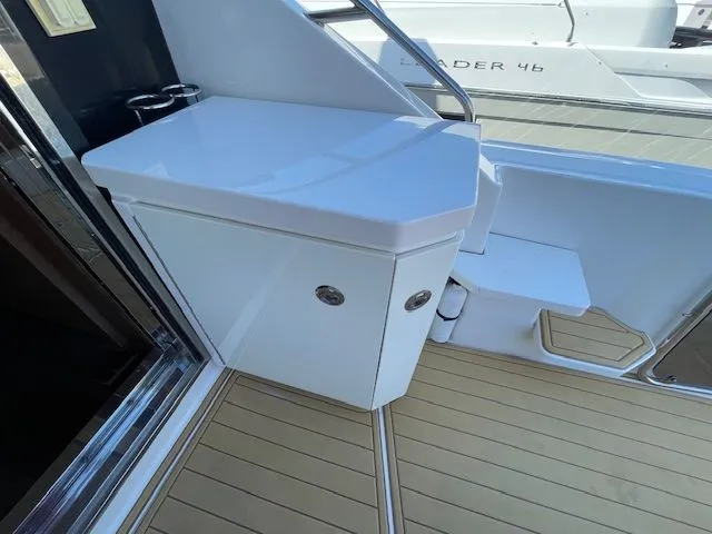 2016 Sea Ray 510 DA yacht with deck and storage area.