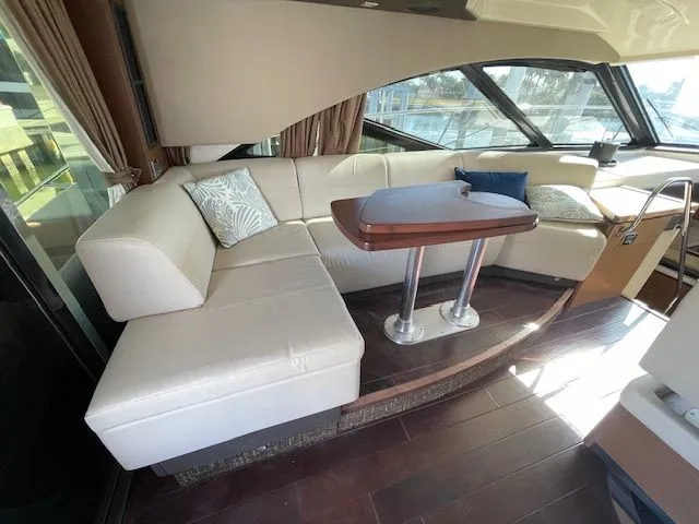 Luxurious interior of 2016 Sea Ray 510 DA yacht.