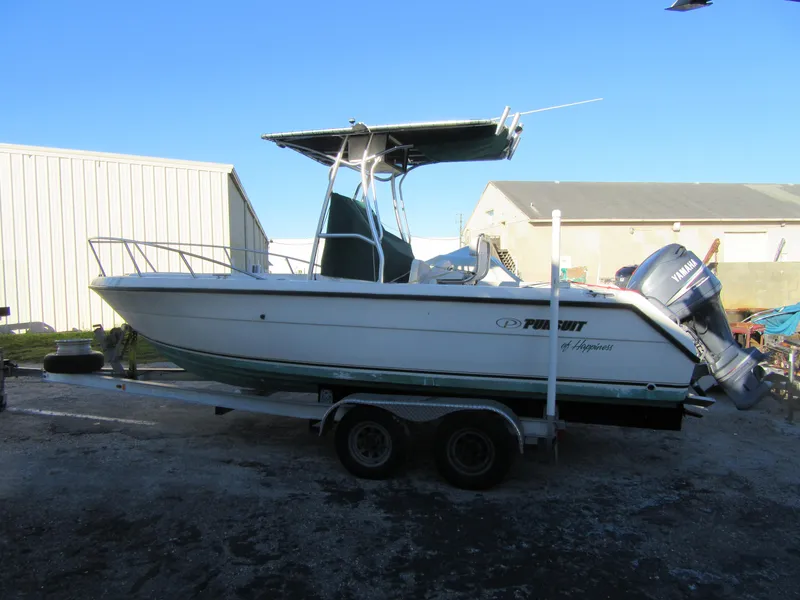 2000 Pursuit 2270