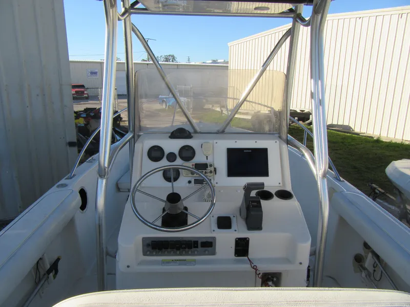 2000 Pursuit 2270
