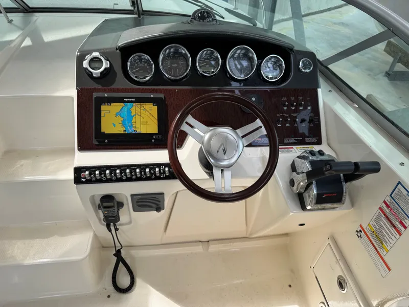 2010 Sea Ray Sundancer 310