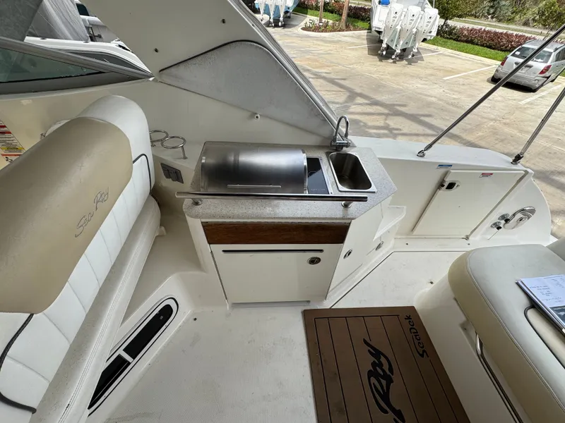 2010 Sea Ray Sundancer 310