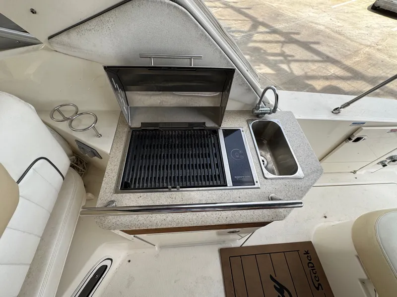 2010 Sea Ray Sundancer 310