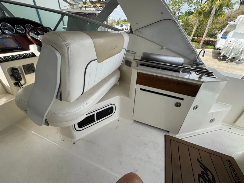 2010 Sea Ray Sundancer 310