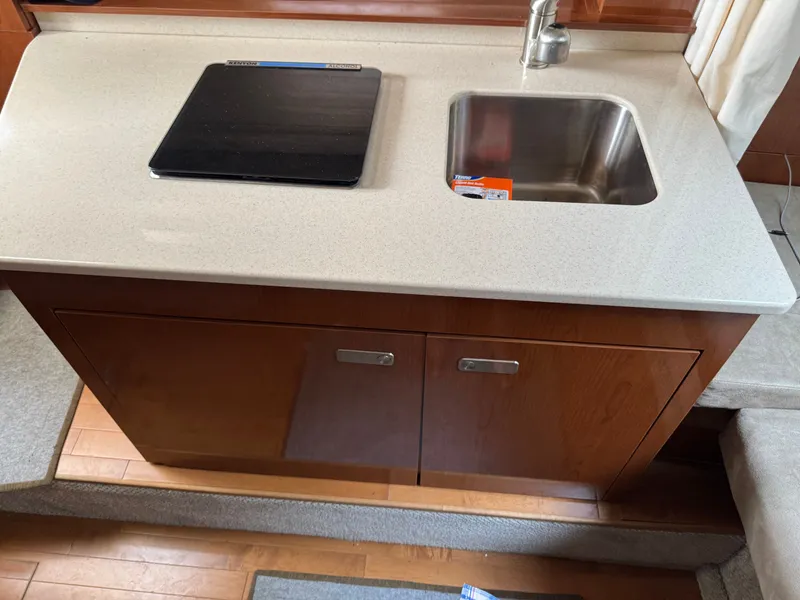2010 Sea Ray Sundancer 310