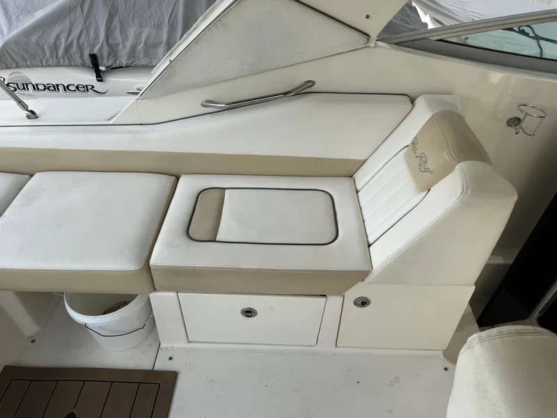 2010 Sea Ray Sundancer 310