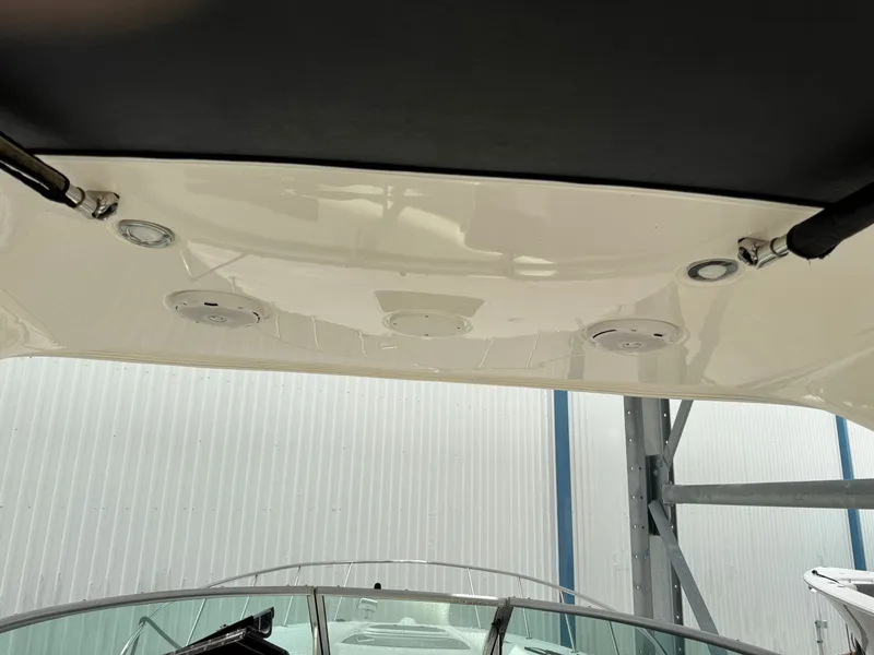 2010 Sea Ray Sundancer 310