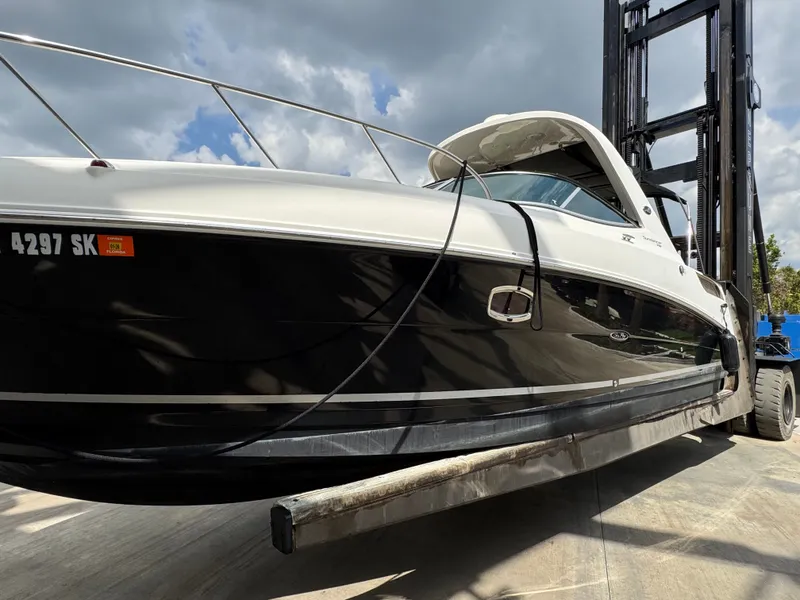 2010 Sea Ray Sundancer 310