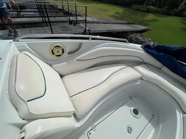 2005 Crownline 262 EX