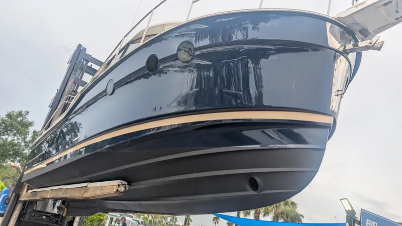 2015 Ranger Tugs R-29S LE