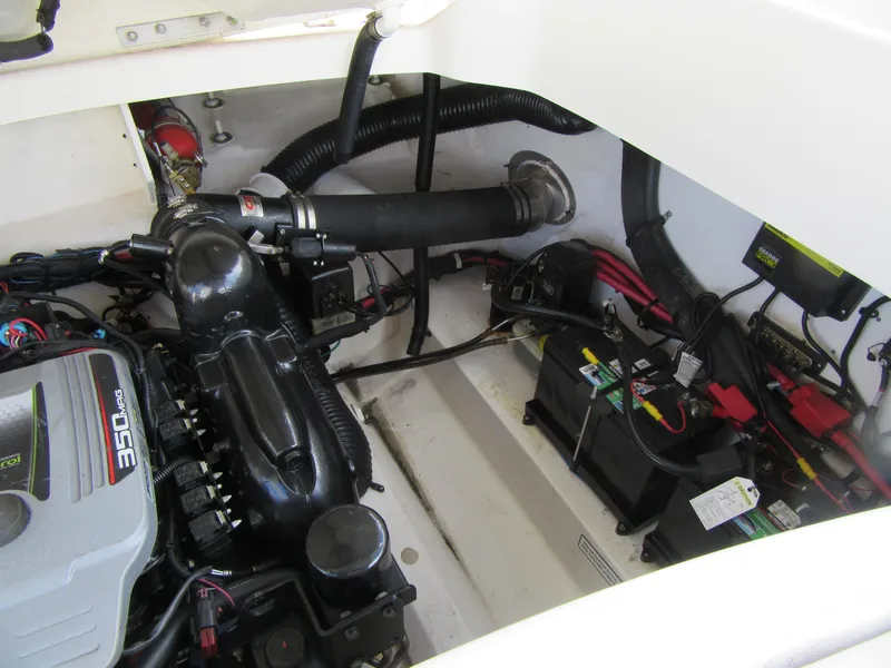 2011 Sea Ray SLX 250