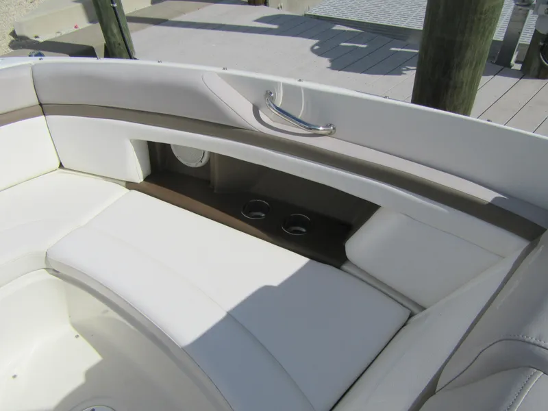 2011 Sea Ray SLX 250