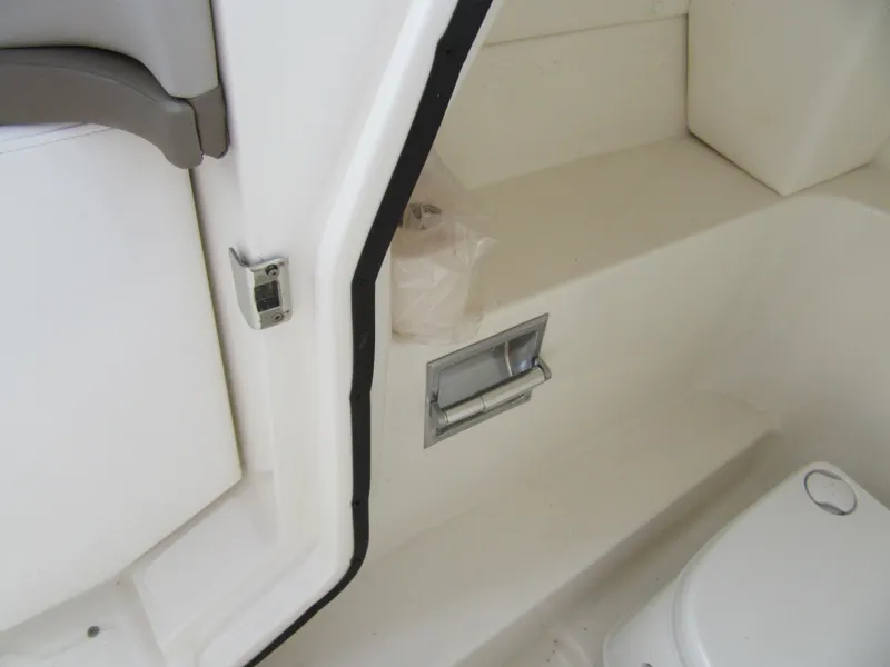 2011 Sea Ray SLX 250
