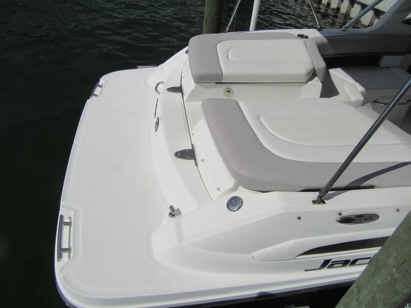 2011 Sea Ray SLX 250