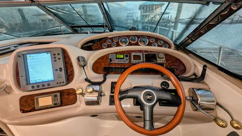 2000 Sea Ray 380 Sundancer