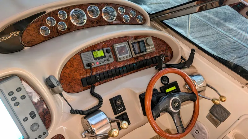 2000 Sea Ray 380 Sundancer