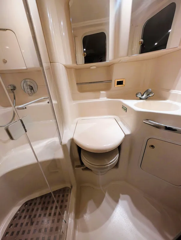 2000 Sea Ray 380 Sundancer