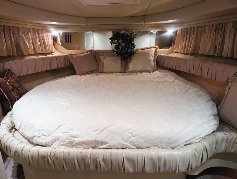 2000 Sea Ray 380 Sundancer