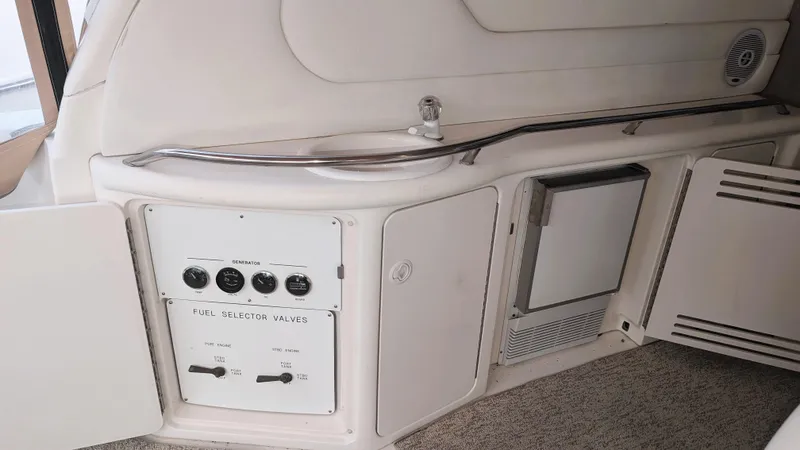 2000 Sea Ray 380 Sundancer