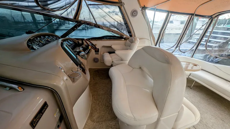 2000 Sea Ray 380 Sundancer