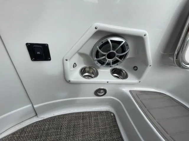 2017 Crownline Eclipse E6 XS