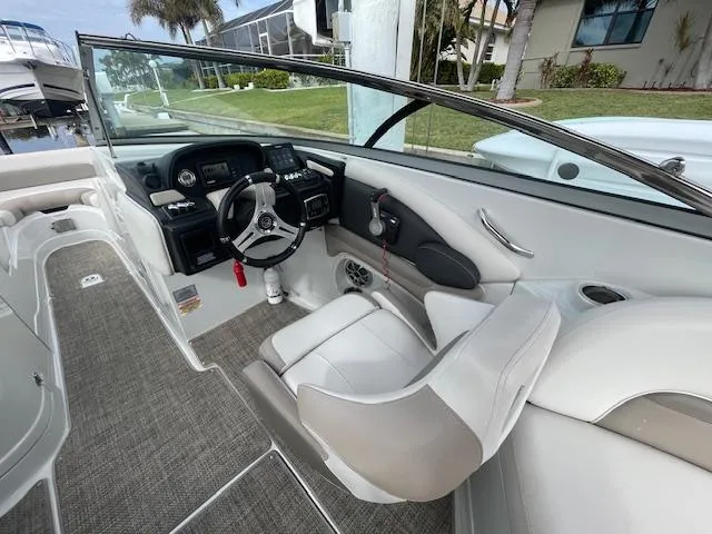 2017 Crownline Eclipse E6 XS