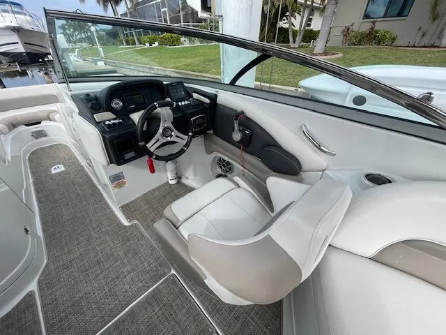 2017 Crownline Eclipse E6 XS